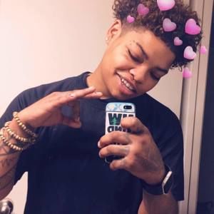 Meet your Posher, Maya